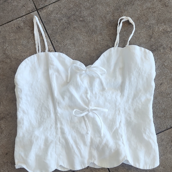 Reformation White Top - Picture 1 of 9